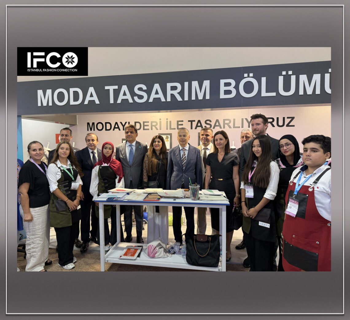 Future Masters of Leather Goods Exhibited Their Skills at IFCO