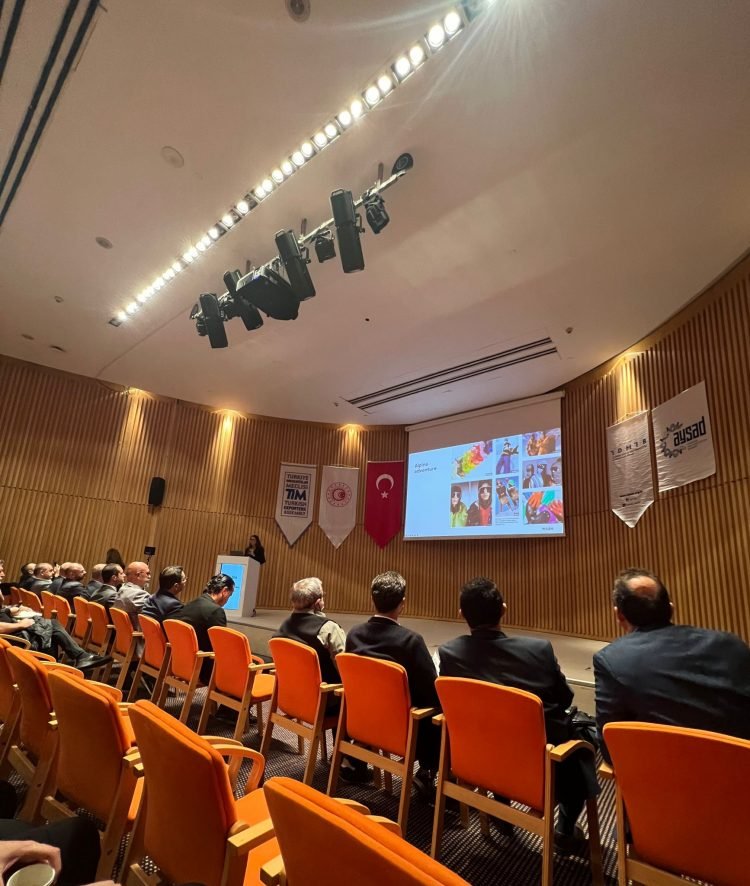 idmib-seminar-shoes-trend